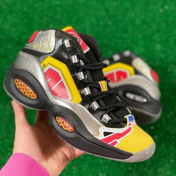 Reebok Power Rangers Question Mid Mens Basketball Shoe Silver GY0590 NEW Multi